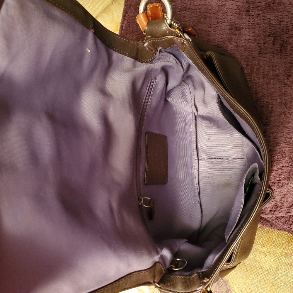 Coach - Picture 5 of 6